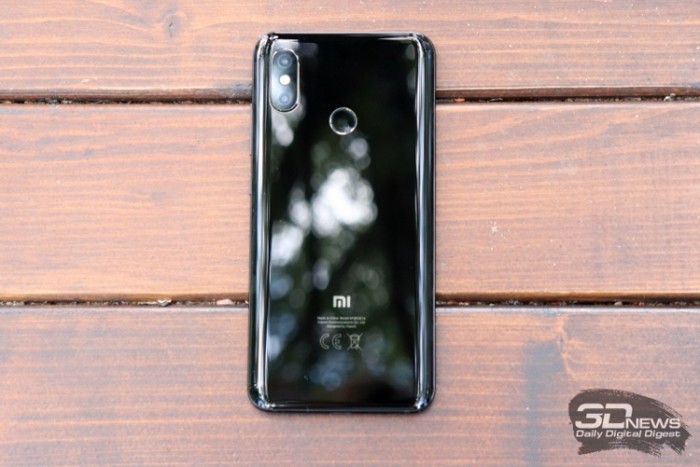 Смартфон Xiaomi Mi 8 с 8 Гбайт оперативной памяти стоит $480 2 03e8dd261266d4bf13b164ae0976b577