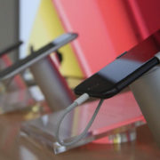 Дефицит смартфонов Apple, Samsung и Xiaomi в России отменяется: ретейл восстановил ассортимент до январского уровня 1 68e6c8ae8b79b9214e302a6ddcb74770