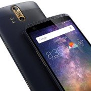 ZTE Axon e1449643065240